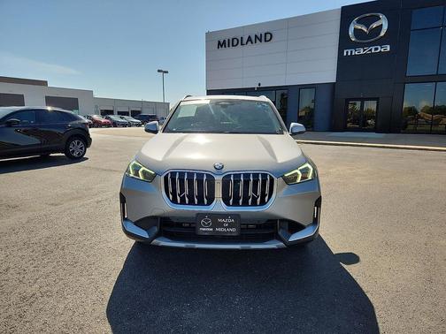 Space Silver Metallic 2024 BMW X1 xDrive28i