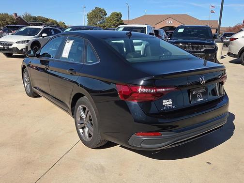 2024 Volkswagen Jetta 1.5T SE