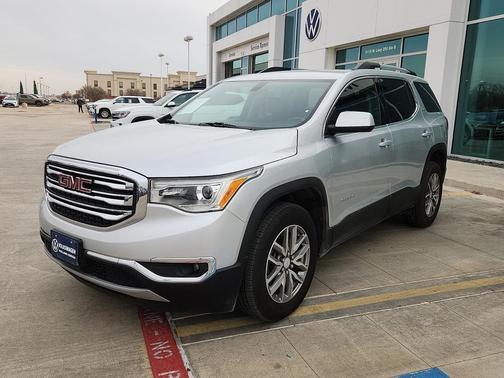 2018 GMC Acadia SLE-2