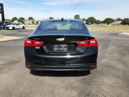 Mosaic Black Metallic 2023 Chevrolet Malibu FWD 1LT