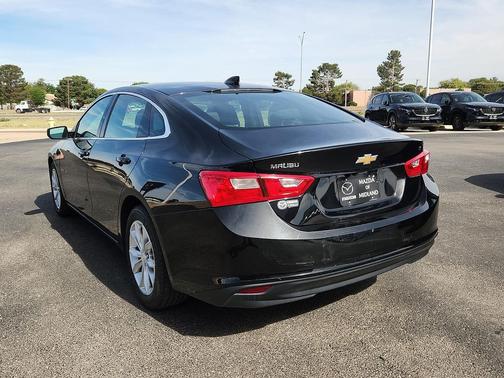 Mosaic Black Metallic 2023 Chevrolet Malibu FWD 1LT