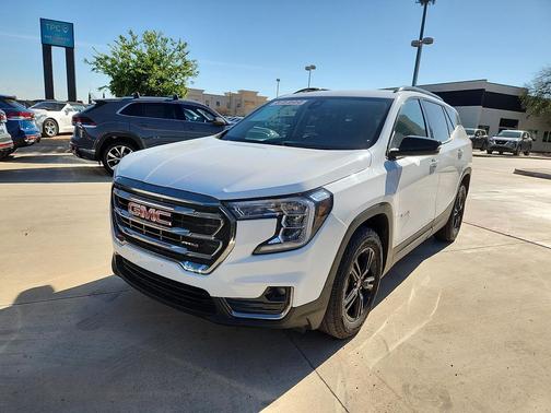Summit White 2023 GMC Terrain AWD AT4