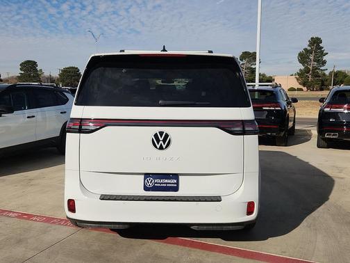 2025 Volkswagen ID. Buzz Pro S