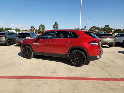 AURORA RED CHROMA 2024 Volkswagen Atlas Cross Sport 2.0T SE w/Technology 4MOTION