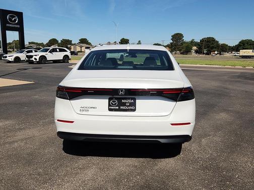 Platinum White Pearl 2024 Honda Accord EX