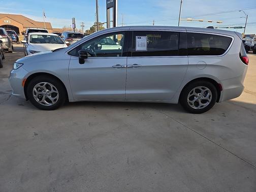 2024 Chrysler Pacifica Limited