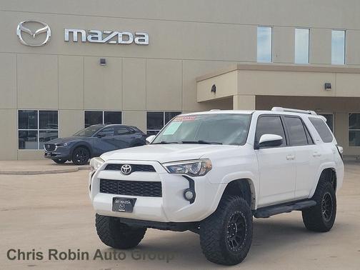 Super White 2017 Toyota 4Runner SR5