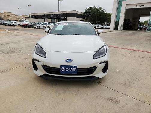 Crystal White Pearl 2023 Subaru BRZ Limited