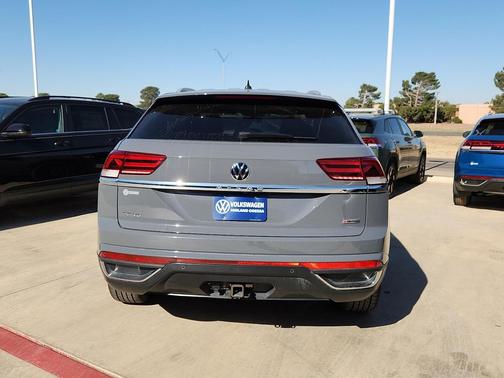 2022 Volkswagen Atlas Cross Sport 3.6L V6 SE w/Technology
