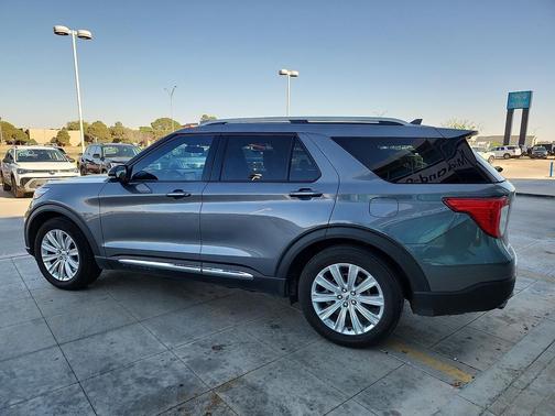 Carbonized Gray Metallic 2021 Ford Explorer Limited