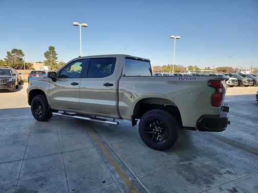 2022 Chevrolet Silverado 1500 Custom Trail Boss