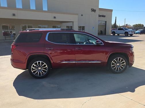 2020 GMC Acadia Denali