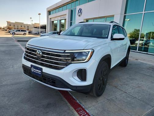 opal white pearl 2026 Volkswagen Atlas 2.0T SE w/Technology