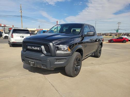 Diamond Black Crystal Pearlcoat 2024 RAM 1500 Classic Warlock Crew Cab 4x4 5'7' Box