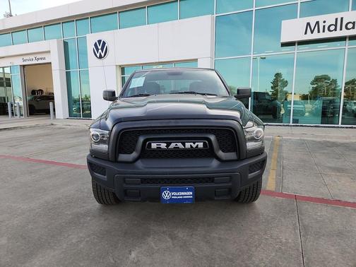 2024 RAM 1500 Classic Warlock Crew Cab 4x4 5'7' Box