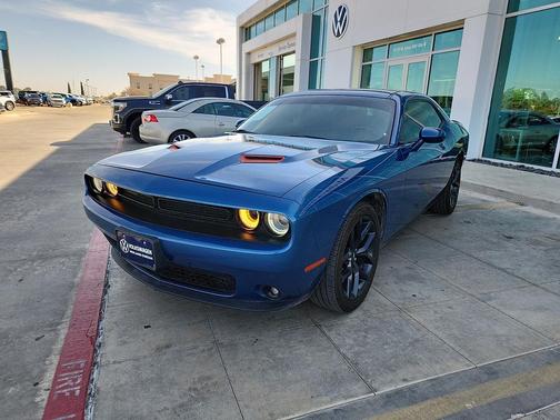 2020 Dodge Challenger SXT