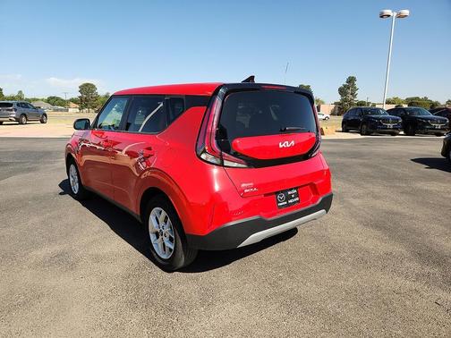 Inferno Red 2024 Kia Soul LX