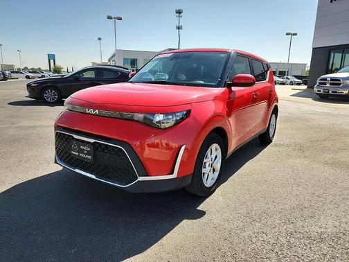 Inferno Red 2024 Kia Soul LX