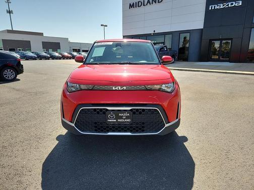Inferno Red 2024 Kia Soul LX