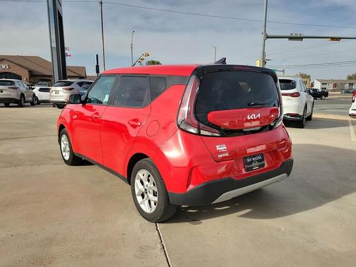 2024 Kia Soul LX