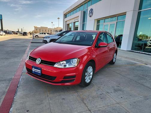 2017 Volkswagen Golf TSI S 4-Door