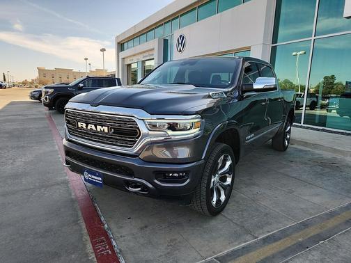 Granite Crystal Metallic Clearcoat 2024 RAM 1500 Limited