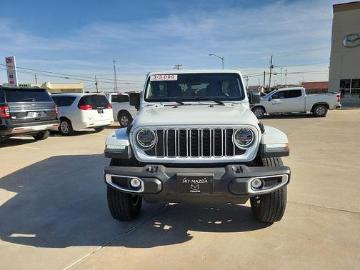 2025 Jeep Wrangler 4-Door Sahara 4x4