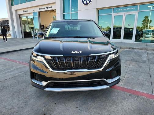 2024 Kia Carnival LX