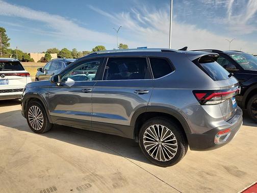 GRAY 2025 Volkswagen Taos 1.5T SE