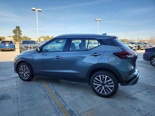 2021 Nissan Kicks SV