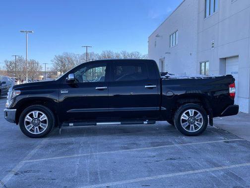 2018 Toyota Tundra SR5