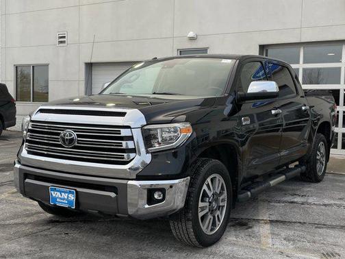 2018 Toyota Tundra SR5
