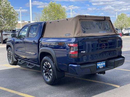 Deep Blue Pearl 2022 Nissan Frontier PRO-4X