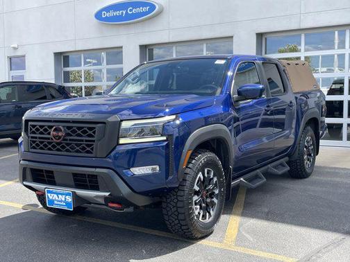 Deep Blue Pearl 2022 Nissan Frontier PRO-4X