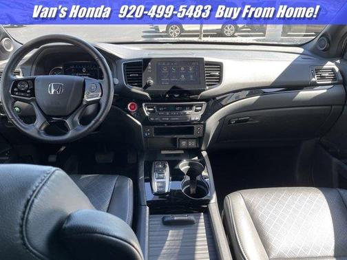 Photo 5 of 31 of 2019 Honda Passport Elite