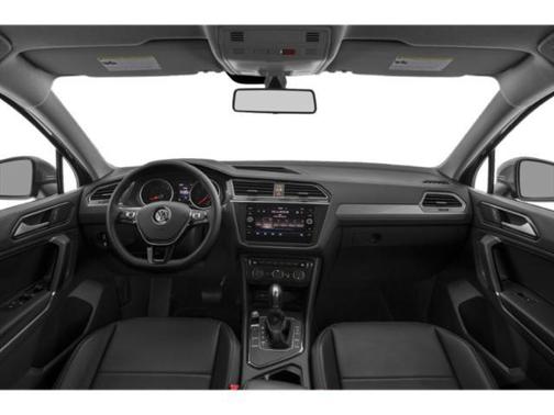 Platinum Gray Metallic 2019 Volkswagen Tiguan 2.0T SE 4MOTION