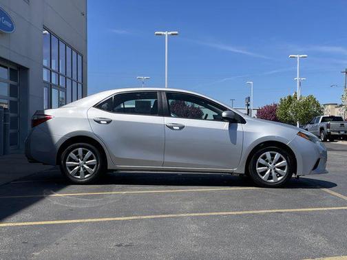 Classic Silver Metallic 2015 Toyota Corolla LE
