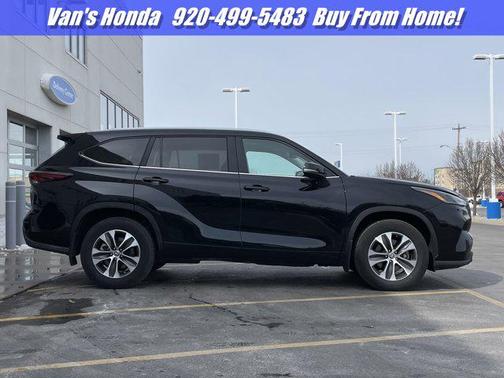 2024 Toyota Highlander XLE