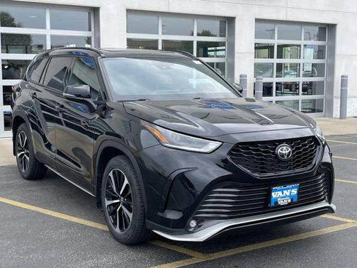 2022 Toyota Highlander XSE