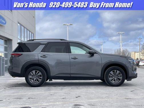 2025 Nissan Pathfinder SV 4WD