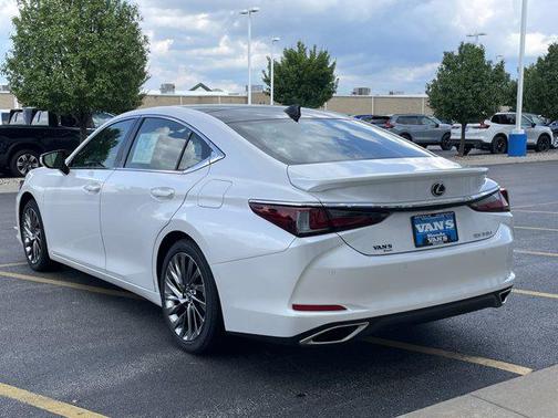 2024 Lexus ES 350 Ultra Luxury