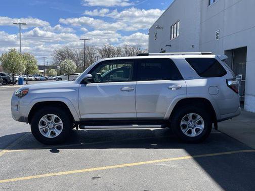 Classic Silver Metallic 2024 Toyota 4Runner SR5 Premium