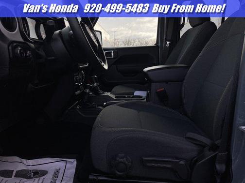 2025 Jeep Gladiator Nighthawk