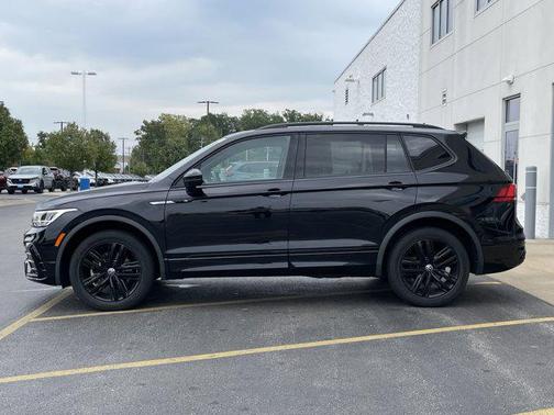 2022 Volkswagen Tiguan 2.0T SE R-Line Black 4MOTION