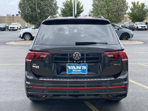 2022 Volkswagen Tiguan 2.0T SE R-Line Black 4MOTION