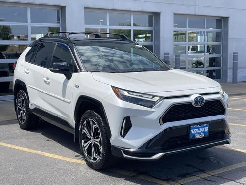 Blizzard Pearl/Midnight Black Metallic 2022 Toyota RAV4 Prime XSE