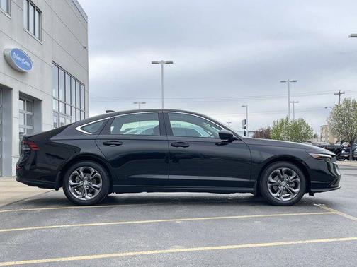 Crystal Black Pearl 2023 Honda Accord EX