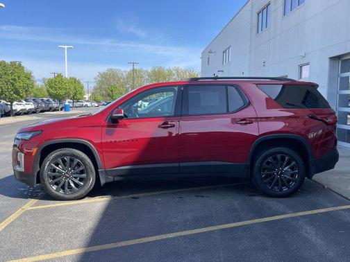 Radiant Red Tintcoat 2023 Chevrolet Traverse RS