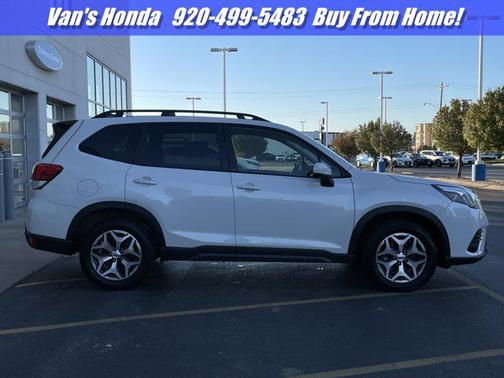 2024 Subaru Forester Premium