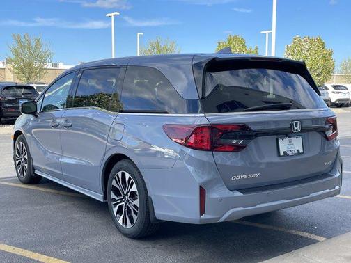 Gray Pearl 2026 Honda Odyssey Elite